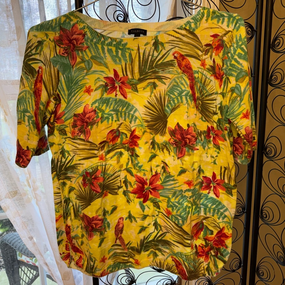 Talbots tropical bird crew neck s/s sweater Small
